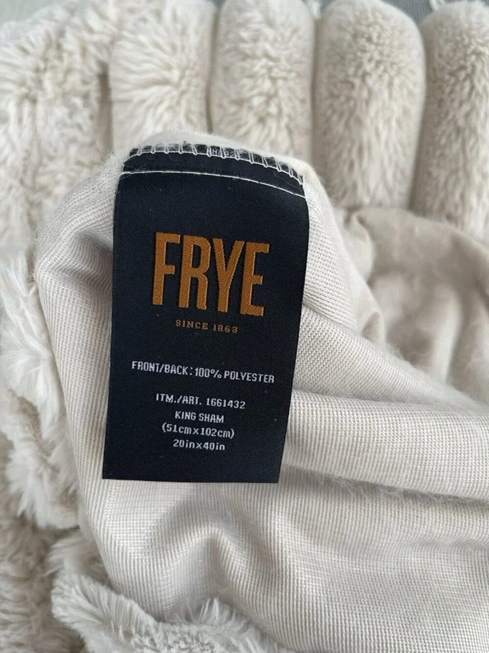 Frye Pillow Sham Bedding Beige Faux Fur Channel Stripe King Super Soft EUC 20/40